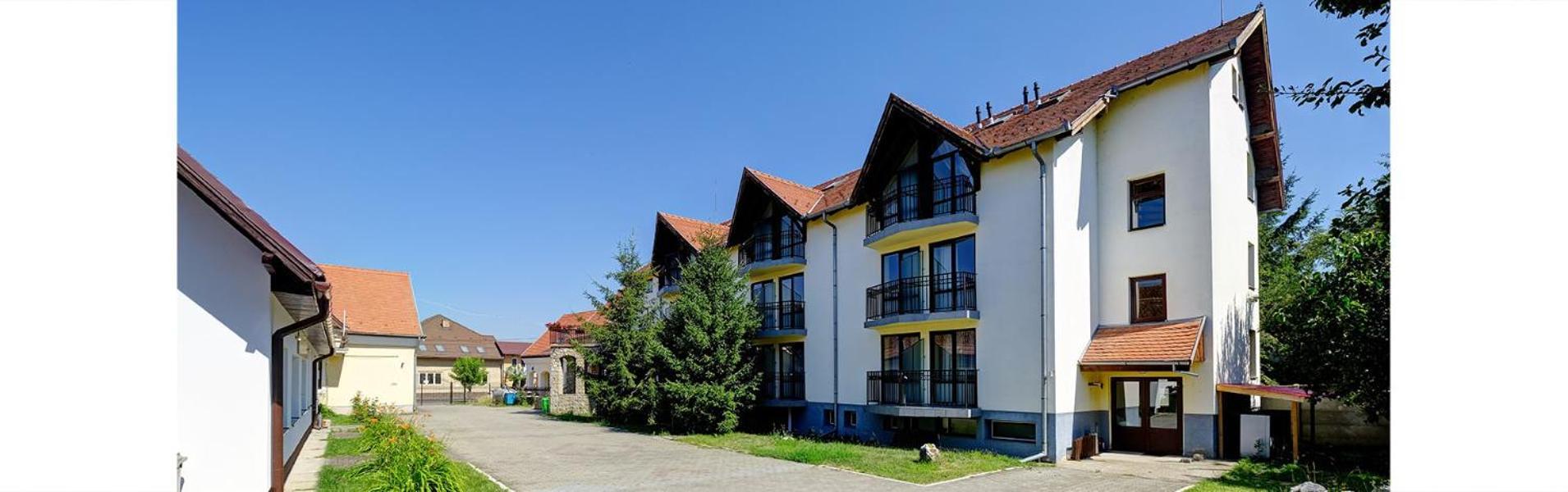 Pensiunea Casa Saxonia ริชนอฟ ภายนอก รูปภาพ